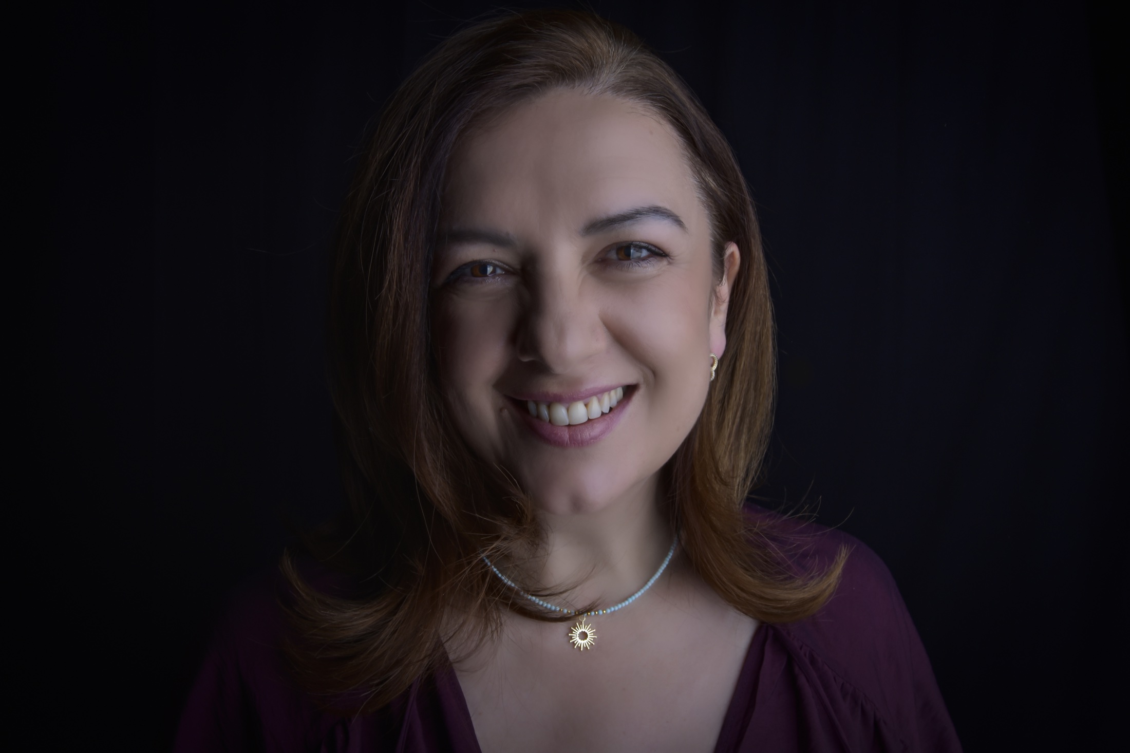 Fotografie de produs pentru un lănțișor purtat de model